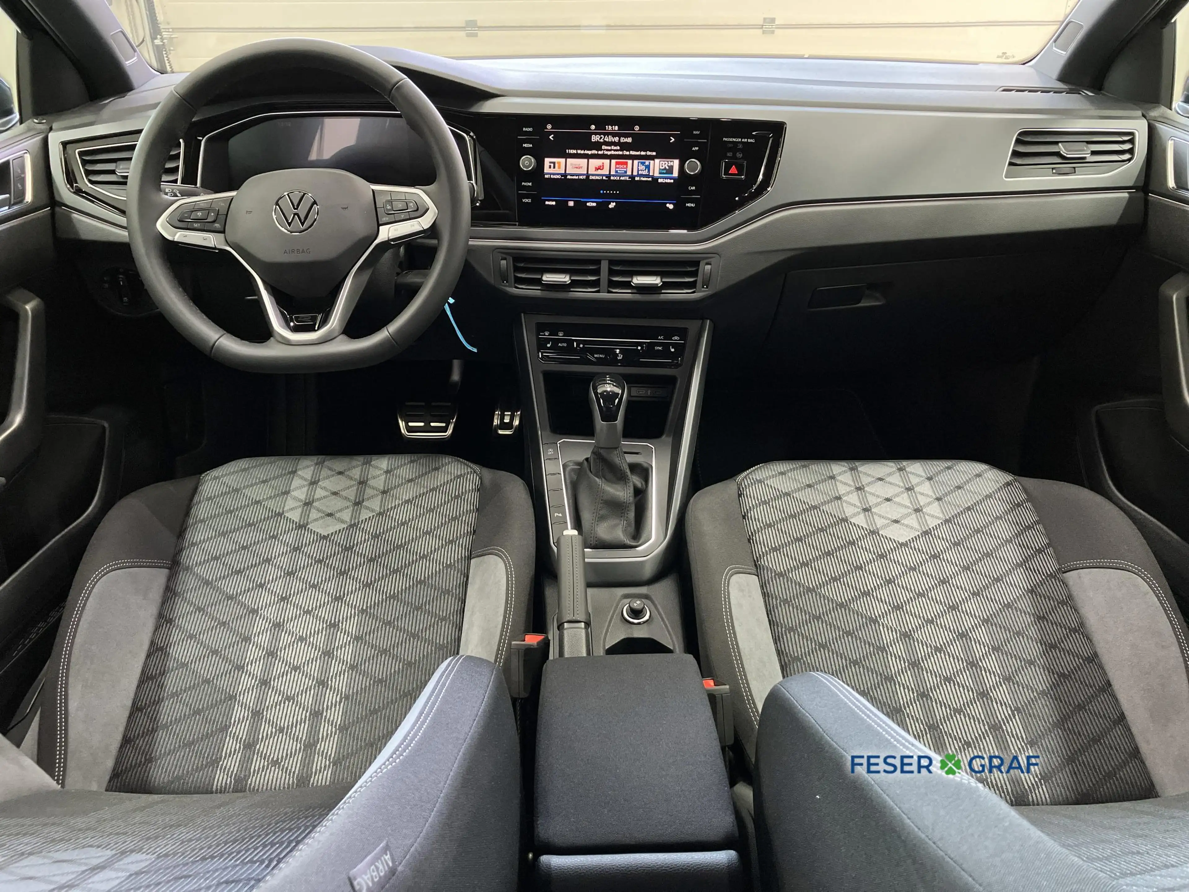 Volkswagen Taigo R-Line 1.5 TSI DSG Matrix ACC SHZ APP PDC — photo 8