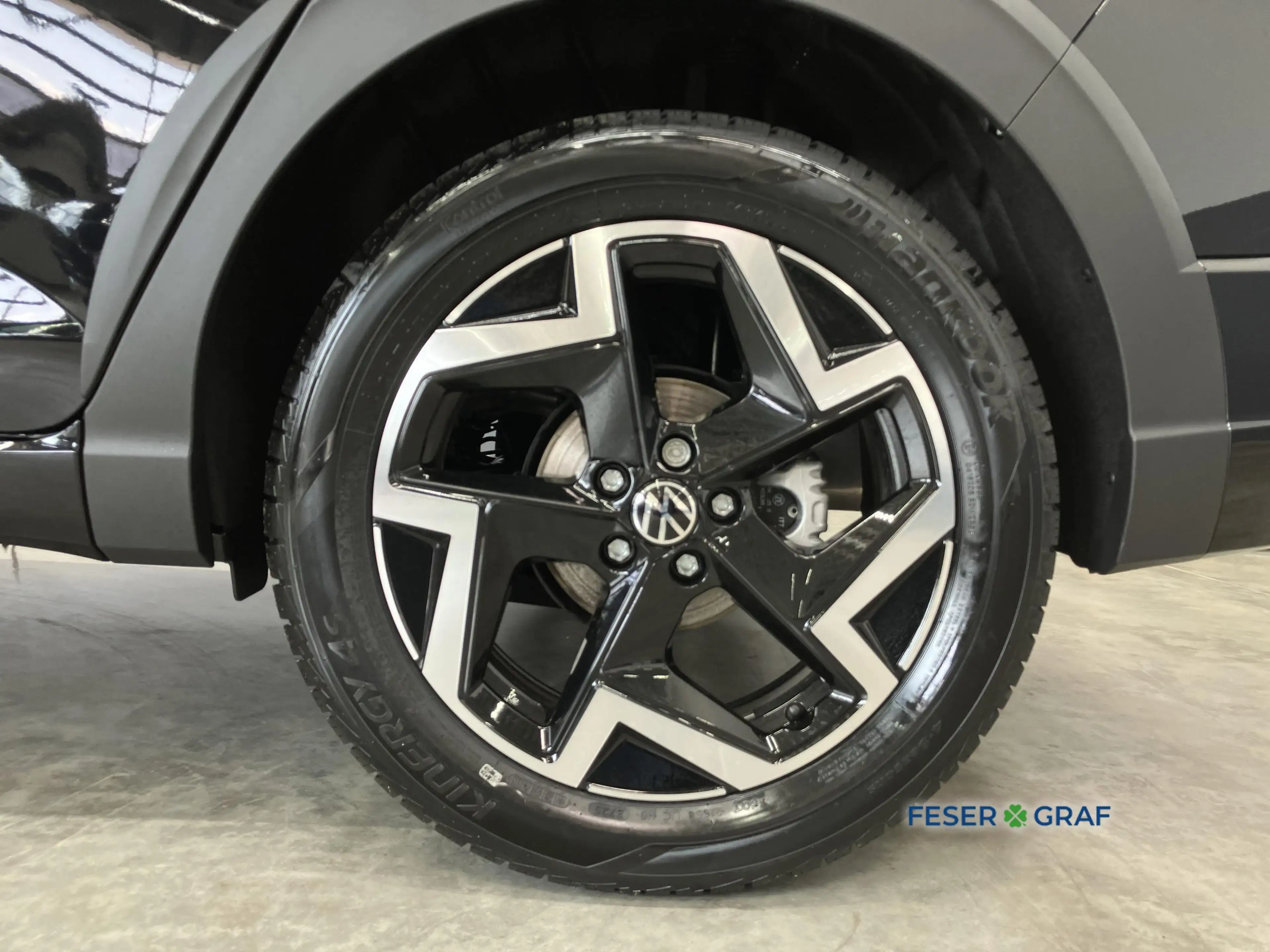 Volkswagen Taigo R-Line 1.5 TSI DSG Matrix ACC SHZ APP PDC — photo 5