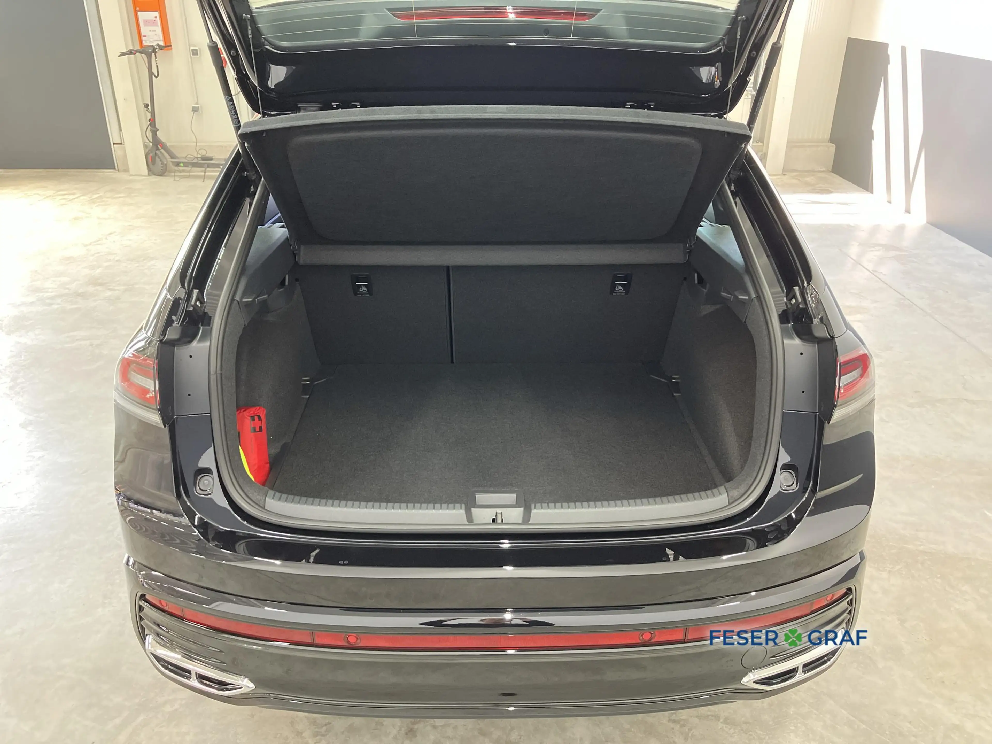 Volkswagen Taigo R-Line 1.5 TSI DSG Matrix ACC SHZ APP PDC — photo 10