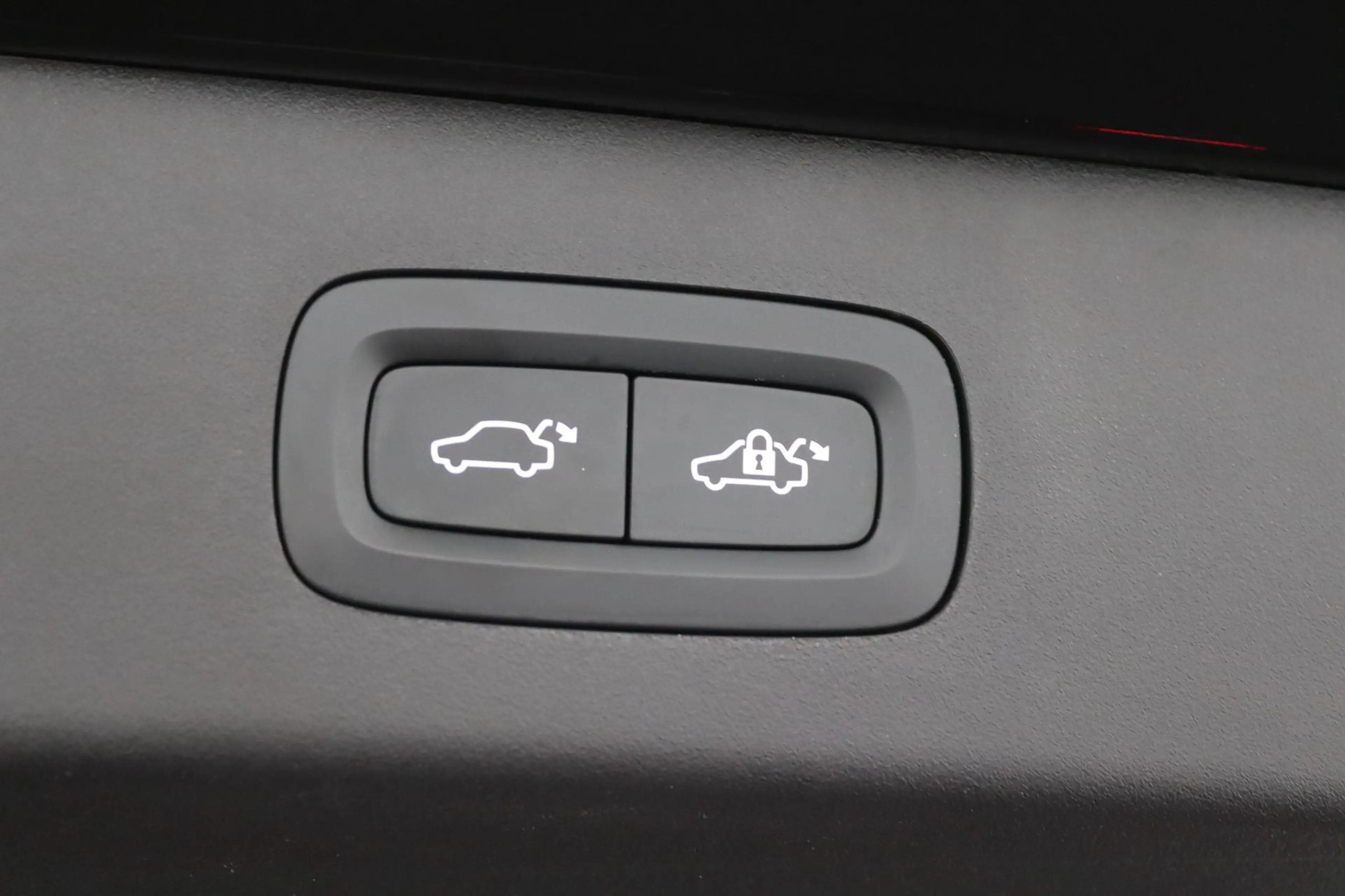 Lynk & Co 01 1.5*PLUG-IN*NAVI*PANO*CAM*ACC*CARPLAY*ECC*LED* — photo 35