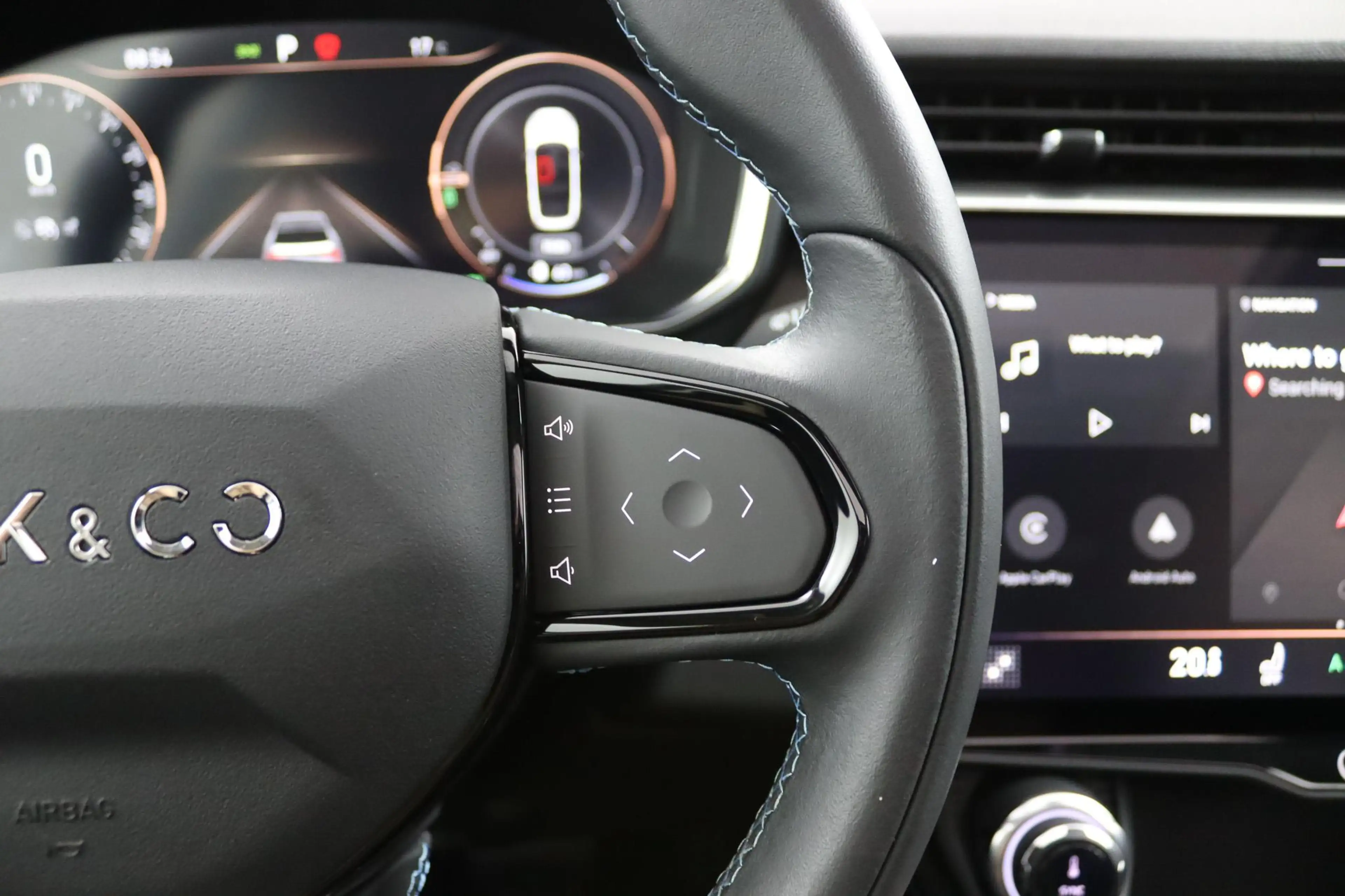 Lynk & Co 01 1.5*PLUG-IN*NAVI*PANO*CAM*ACC*CARPLAY*ECC*LED* — photo 15