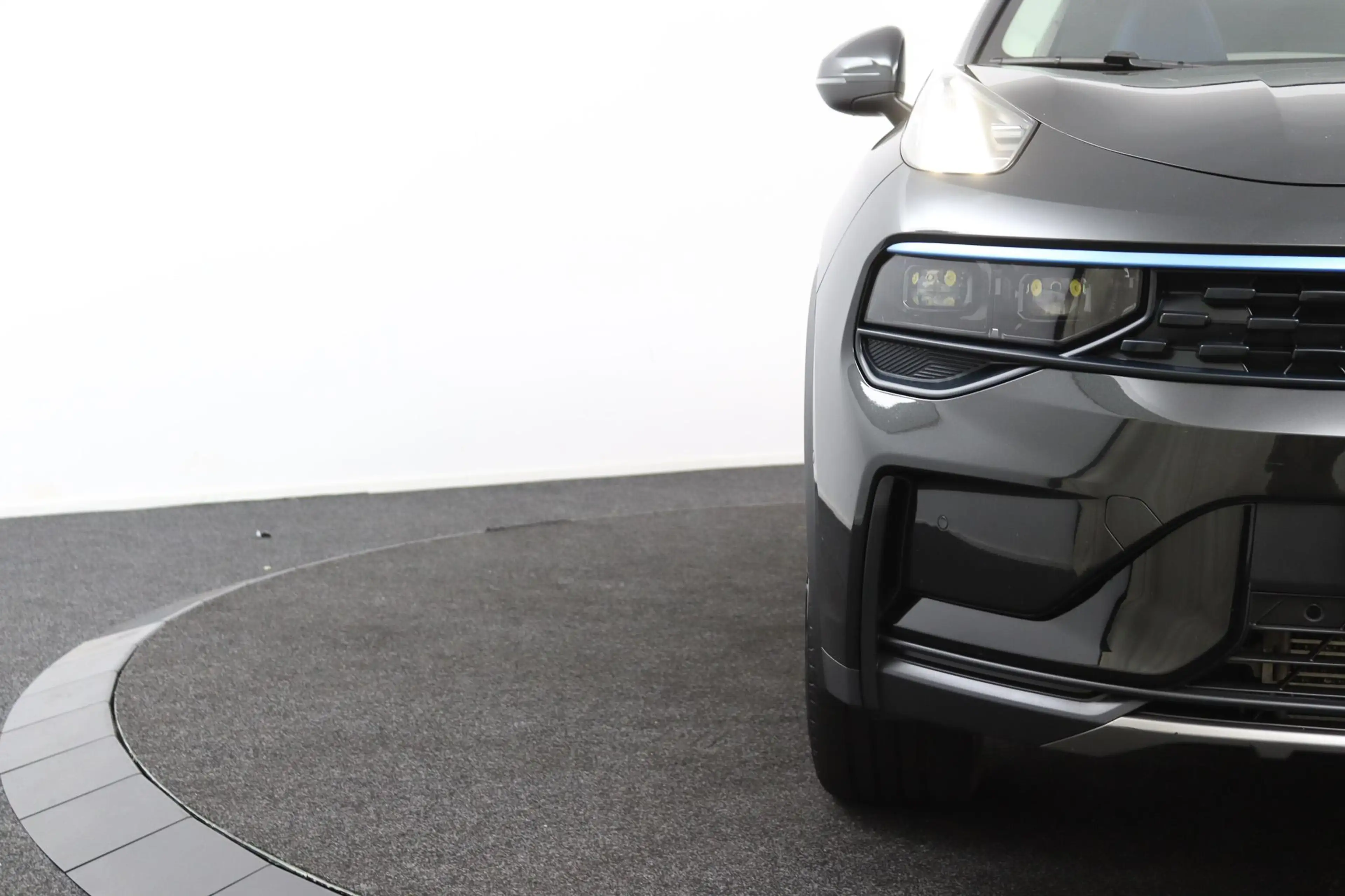 Lynk & Co 01 1.5*PLUG-IN*NAVI*PANO*CAM*ACC*CARPLAY*ECC*LED* — photo 40