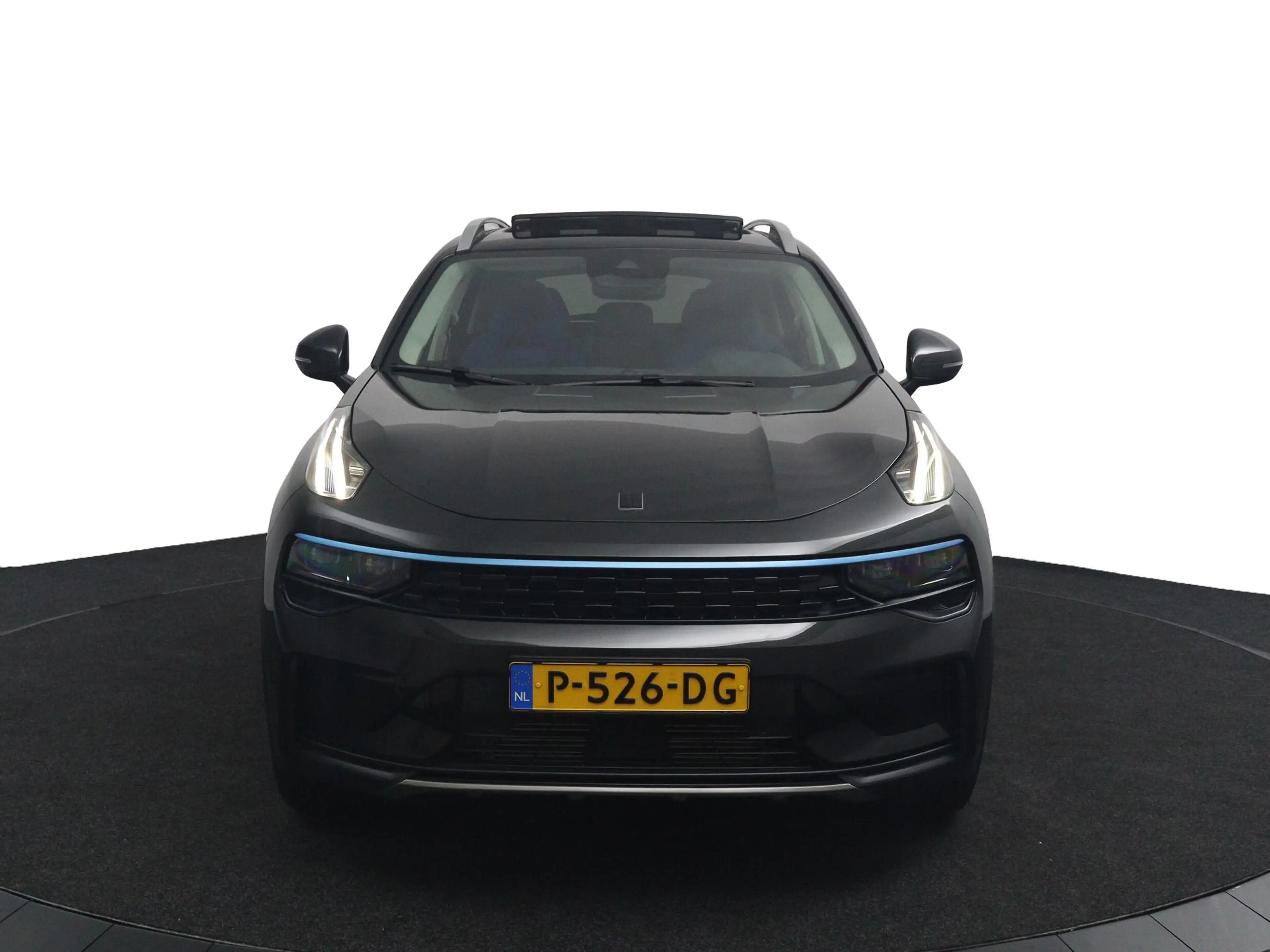 Lynk & Co 01 1.5*PLUG-IN*NAVI*PANO*CAM*ACC*CARPLAY*ECC*LED* — photo 18