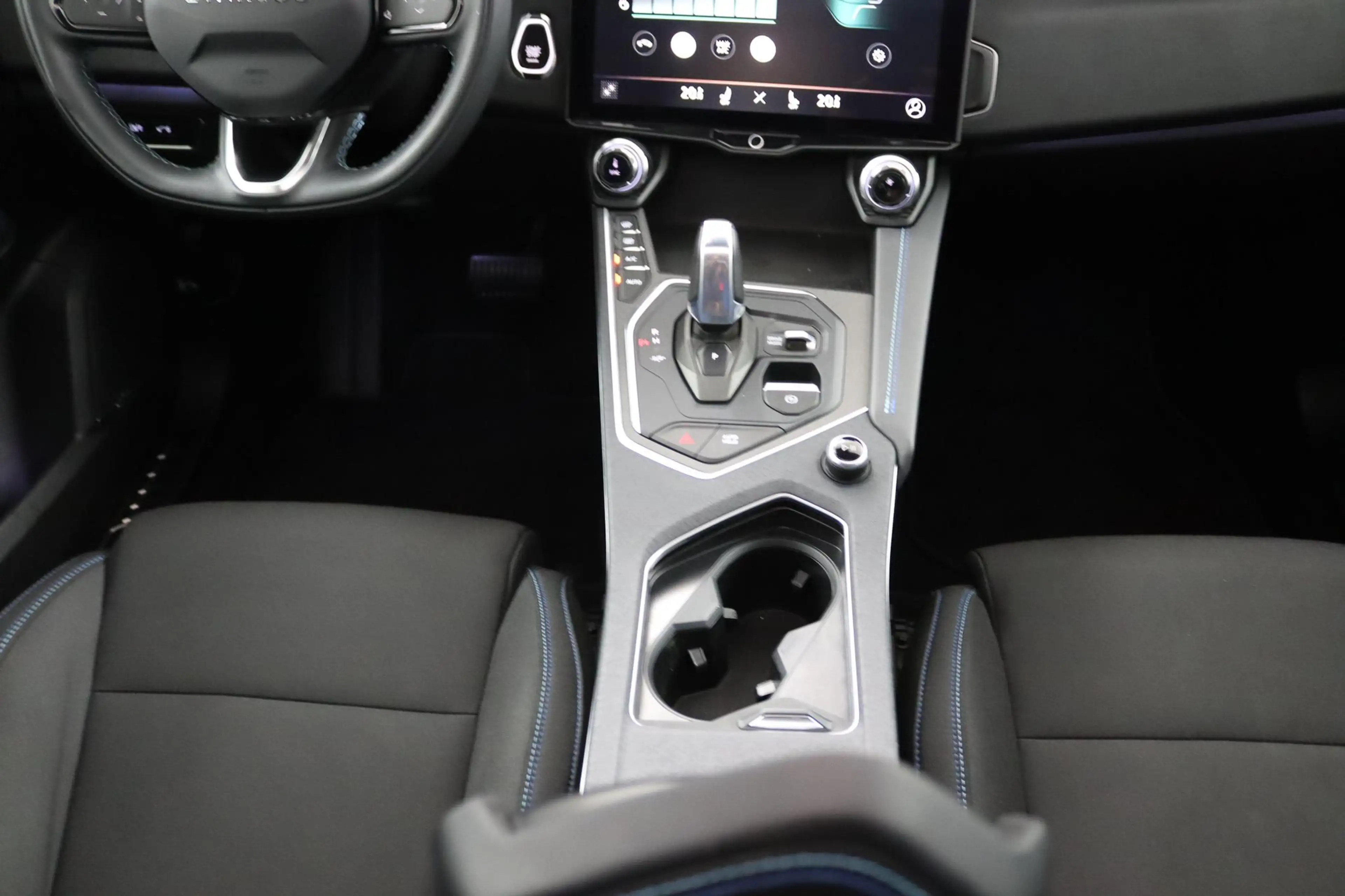 Lynk & Co 01 1.5*PLUG-IN*NAVI*PANO*CAM*ACC*CARPLAY*ECC*LED* — photo 49