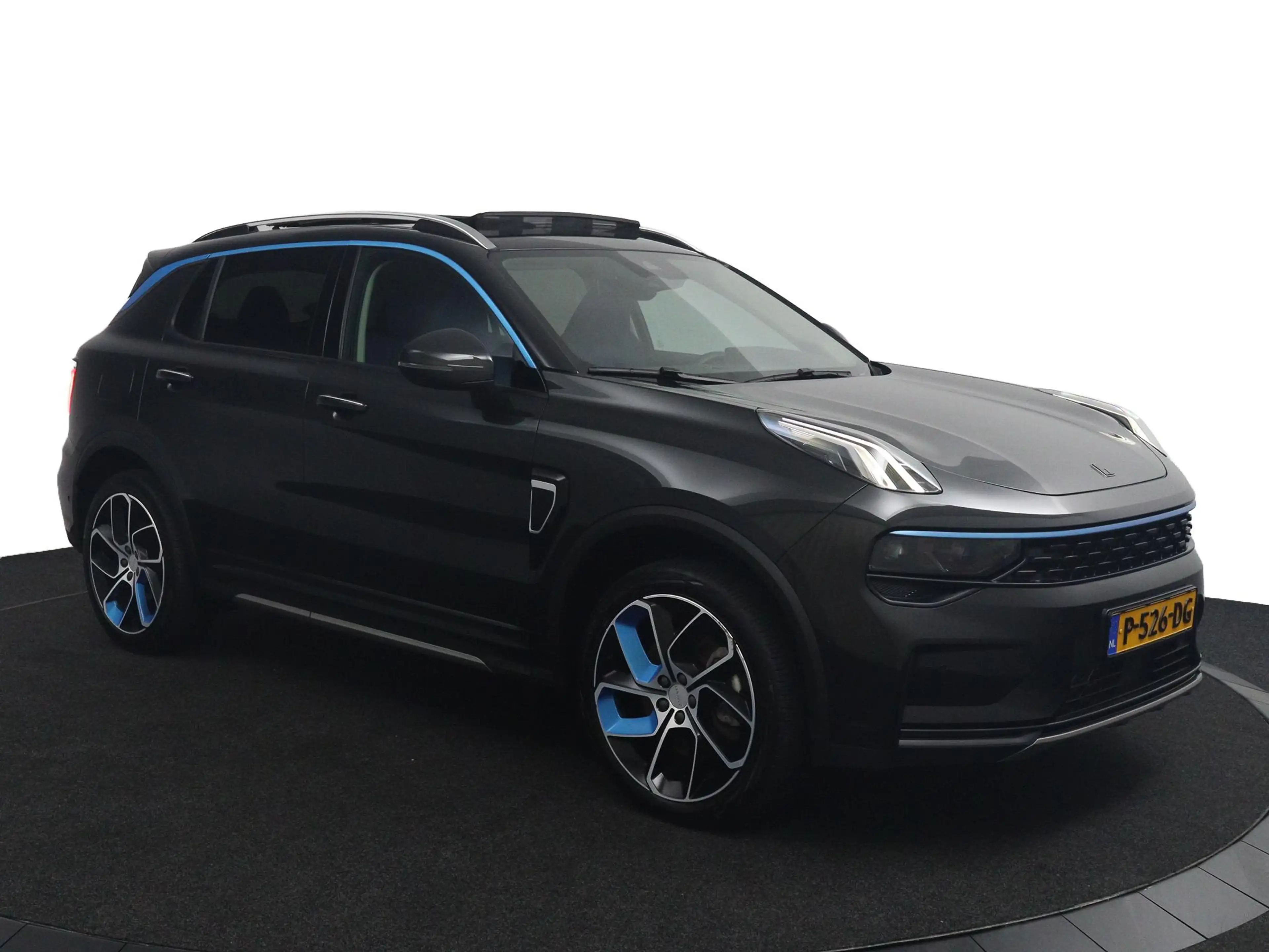 Lynk & Co 01 1.5*PLUG-IN*NAVI*PANO*CAM*ACC*CARPLAY*ECC*LED* — photo 30
