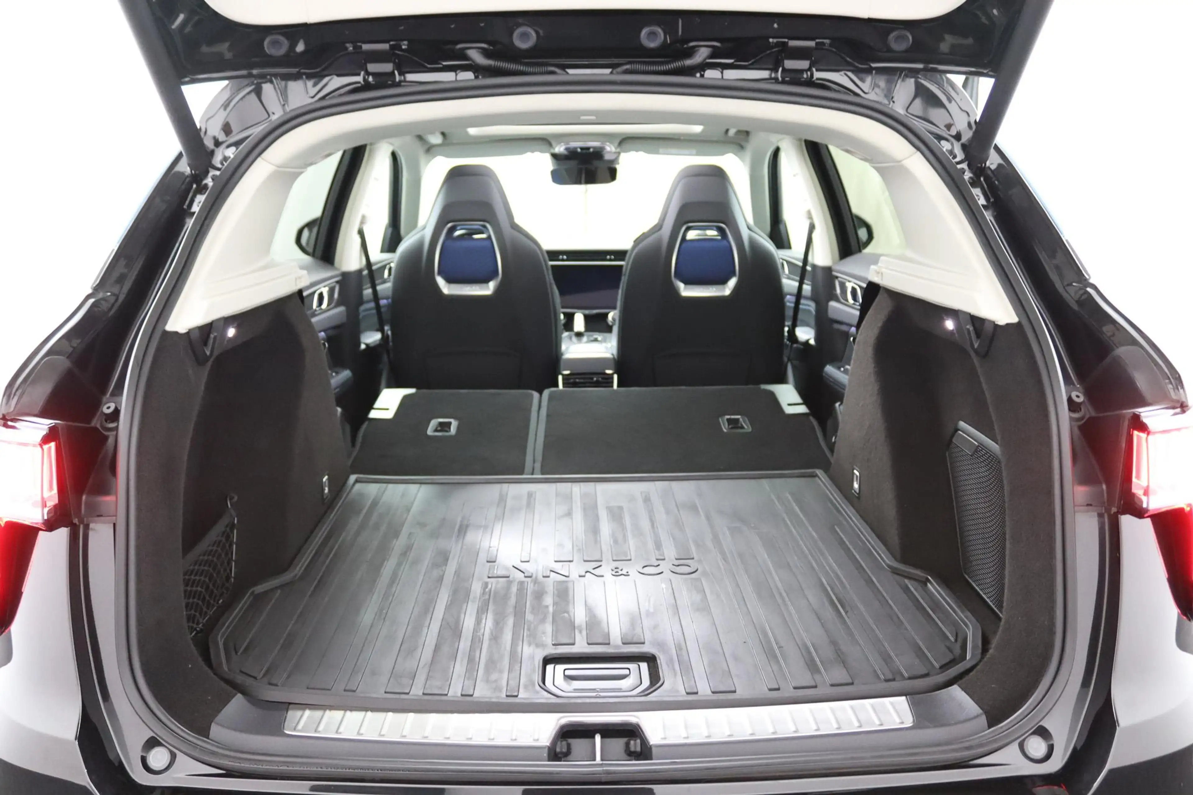 Lynk & Co 01 1.5*PLUG-IN*NAVI*PANO*CAM*ACC*CARPLAY*ECC*LED* — photo 28