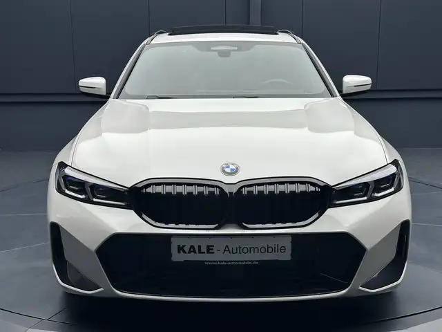 BMW M view 8