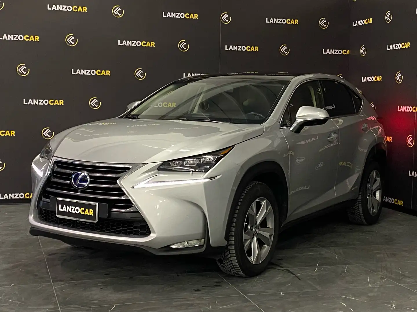 Lexus NX 300 *IBRIDA*4x4*LUXURY* Срібний - 1