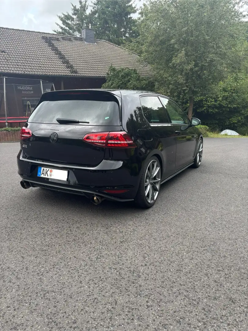 Volkswagen Golf GTI BlueMotion Technology - 2