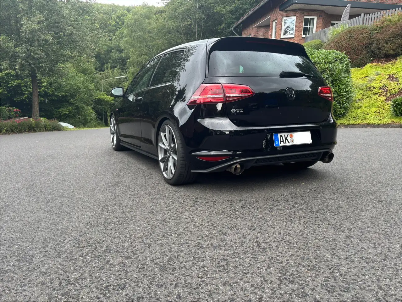 Volkswagen Golf GTI