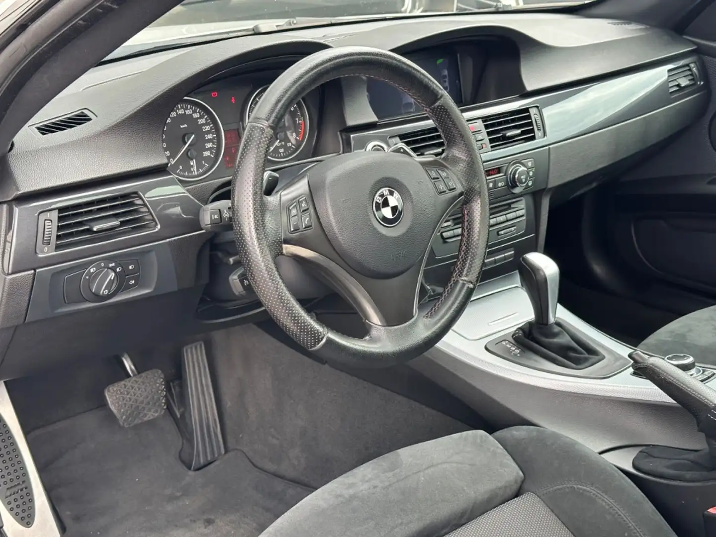 BMW 335 i Coupe xDrive/M-Sportpaket/N54/Schiebed. White - 2