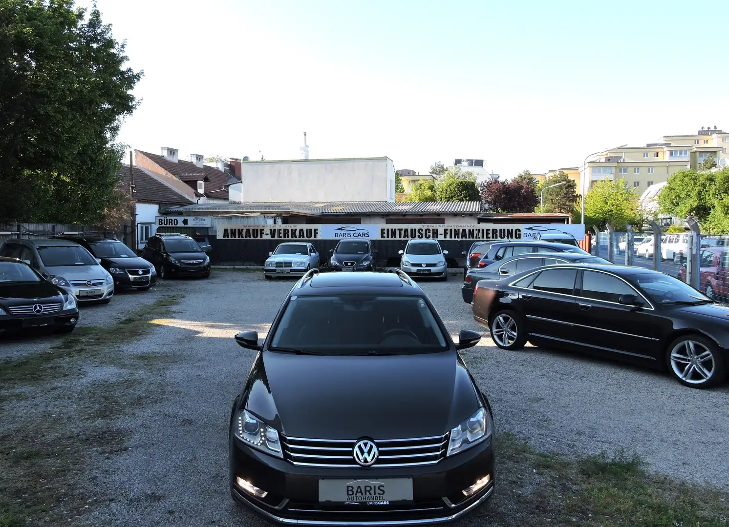 Volkswagen Passat Variant Sky BMT 2,0 TDI DPF  2.0 TDI Highline BlueMotion Bruin - 1