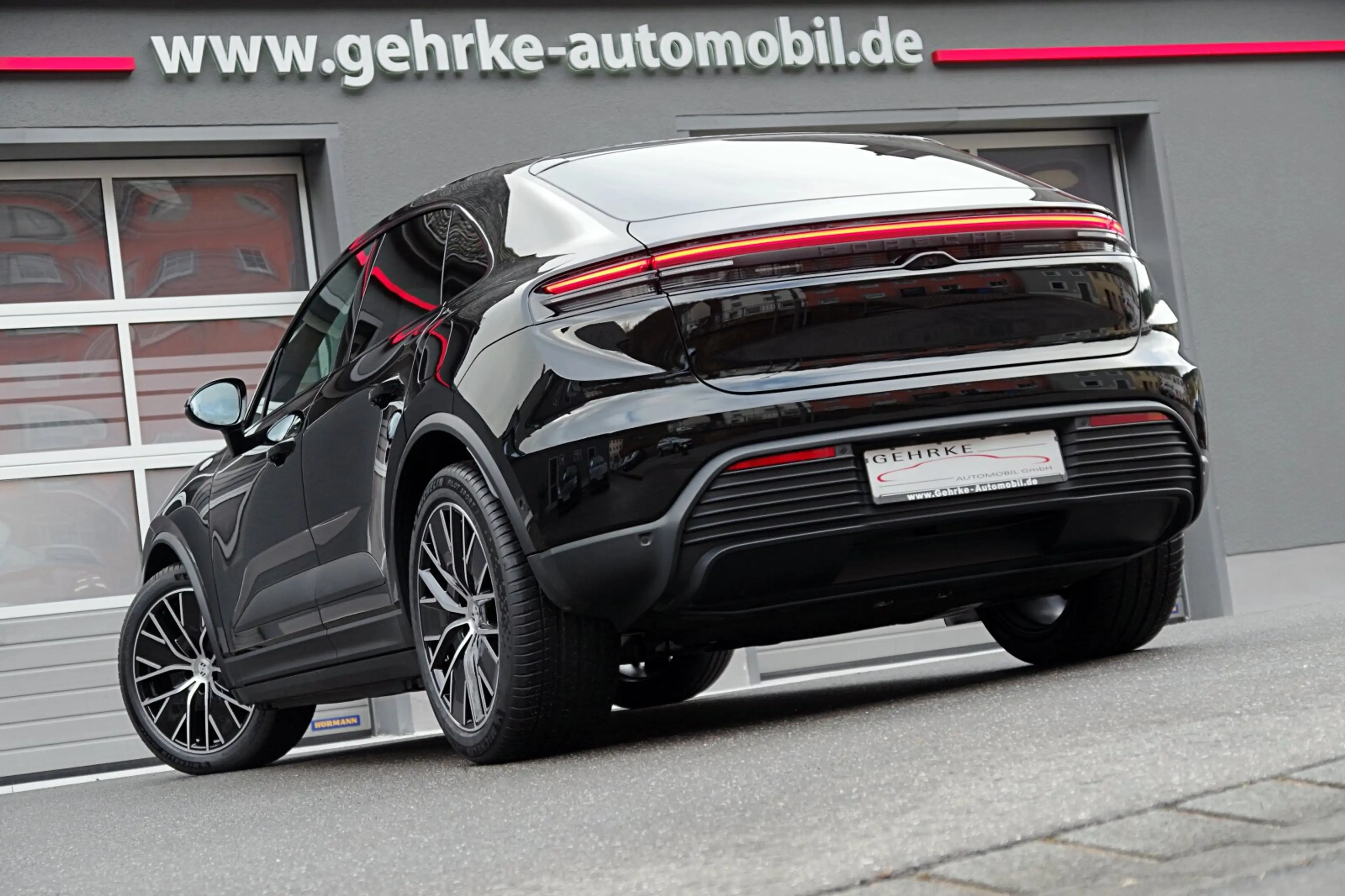 Porsche Macan Macan 4*21"MacanDesign,BOSE,ACC,PANO,BOSE,HeadUp* — photo 2