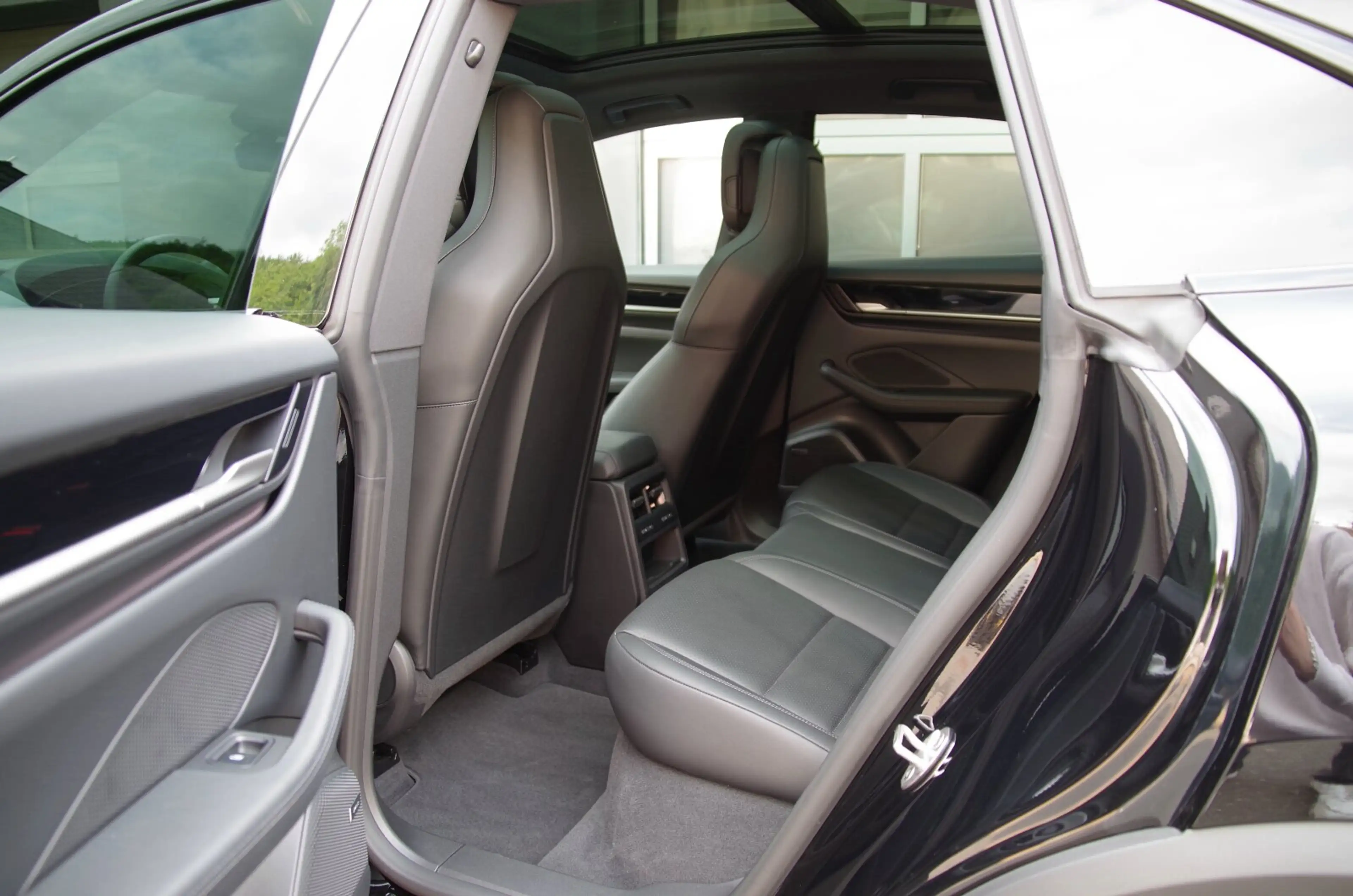 Porsche Macan Macan 4*21"MacanDesign,BOSE,ACC,PANO,BOSE,HeadUp* — photo 8