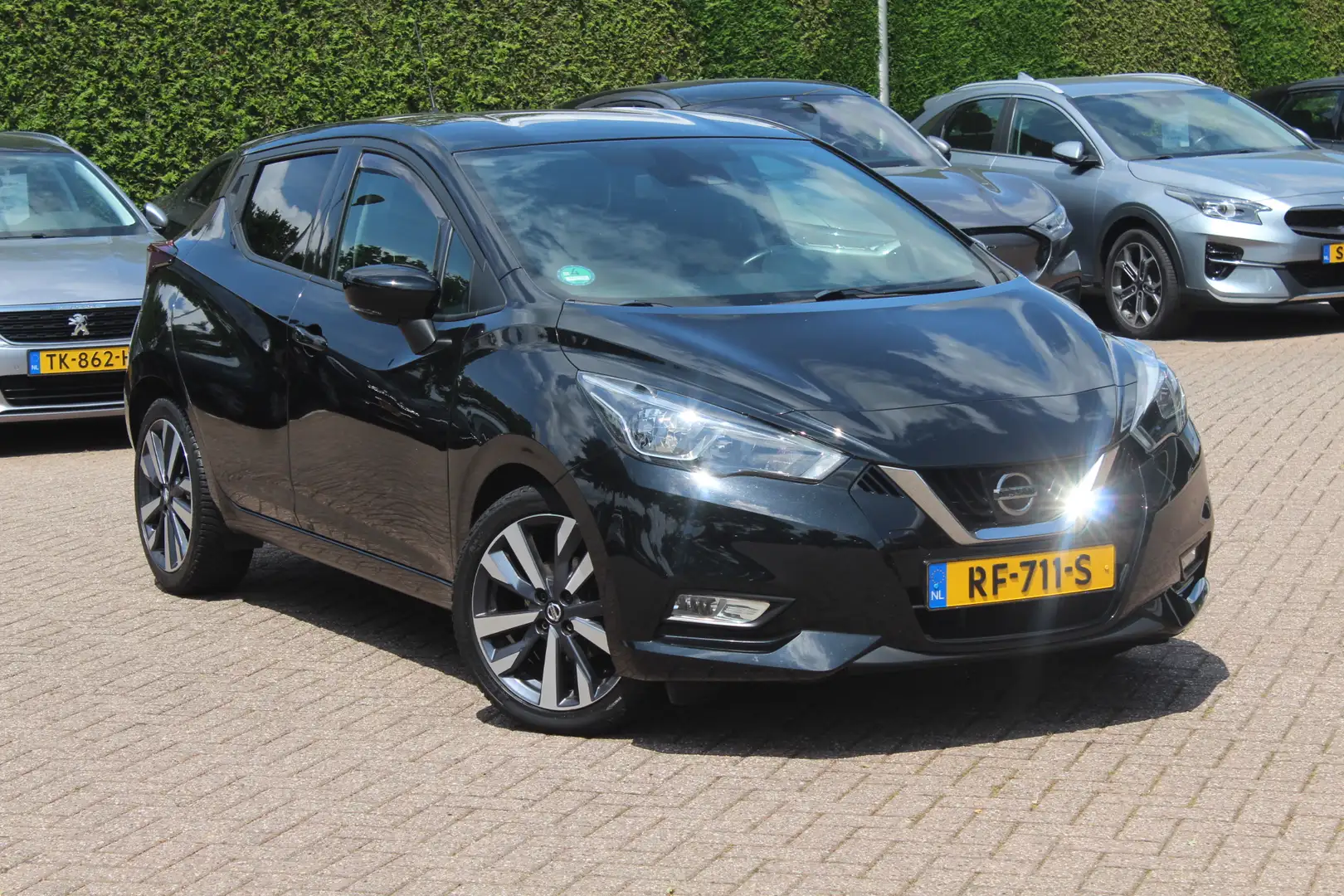 Nissan Micra 0.9 IG-T Tekna / Camera / Navigatie / 17'' / Premi Czarny - 1