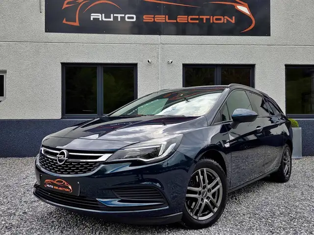 Opel Astra main image