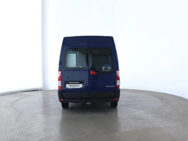 Renault Master view 5