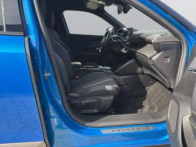 Peugeot 2008 view 12
