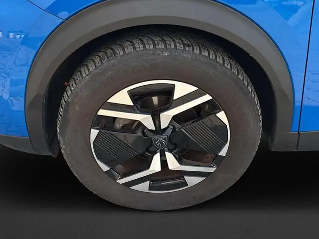 Peugeot 2008 view 9