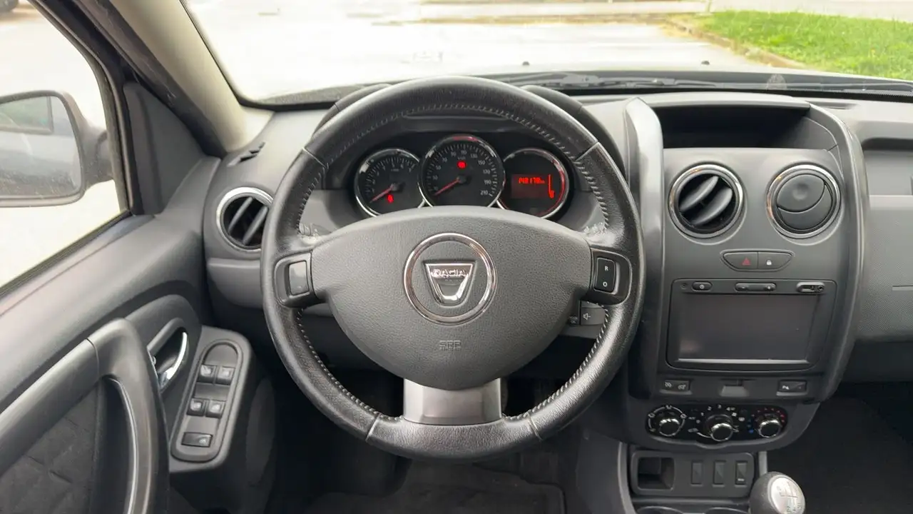 Dacia Duster — photo 24