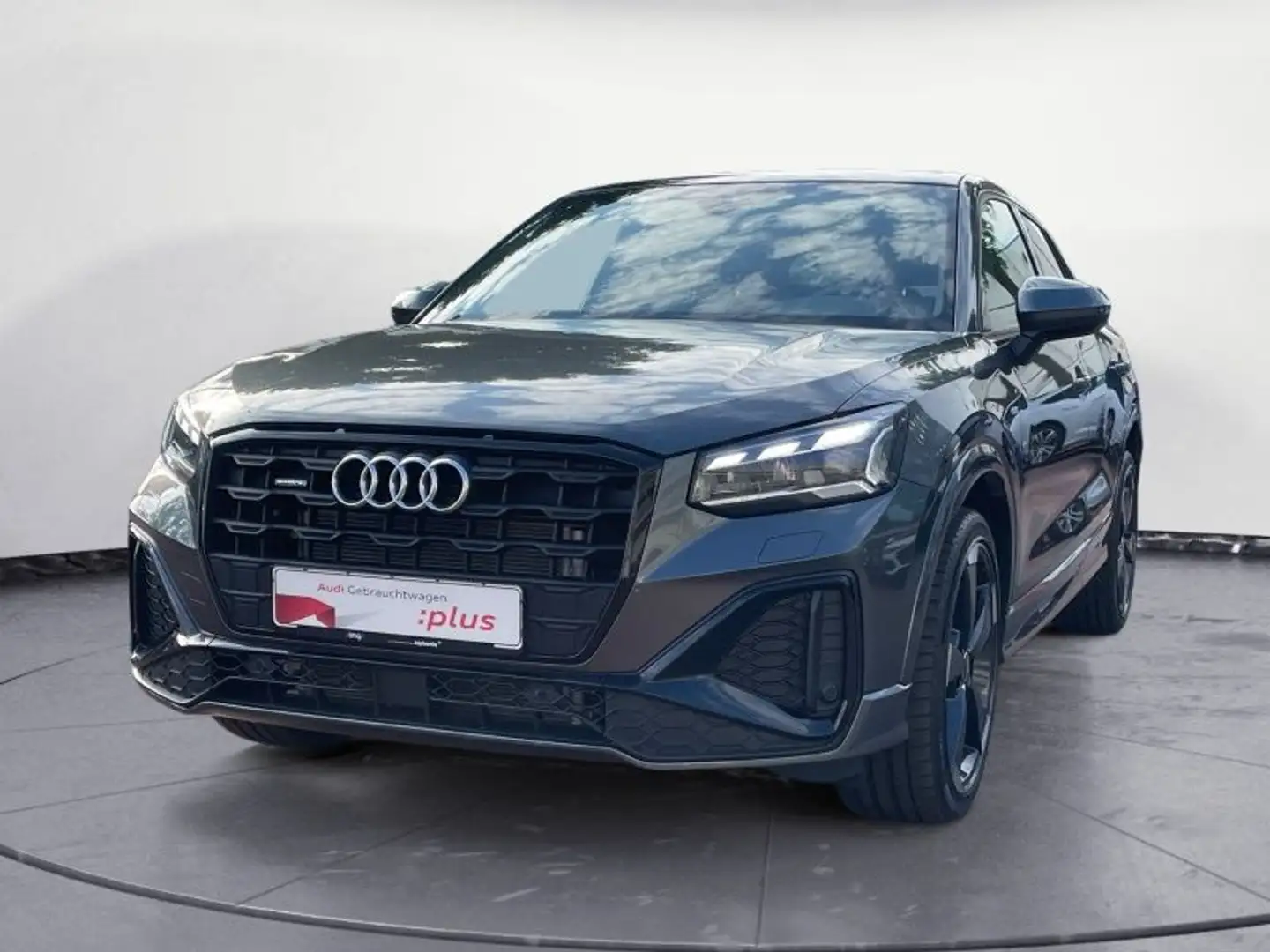 Audi Q2 40 TFSI quattro S tronic S line Grau - 2