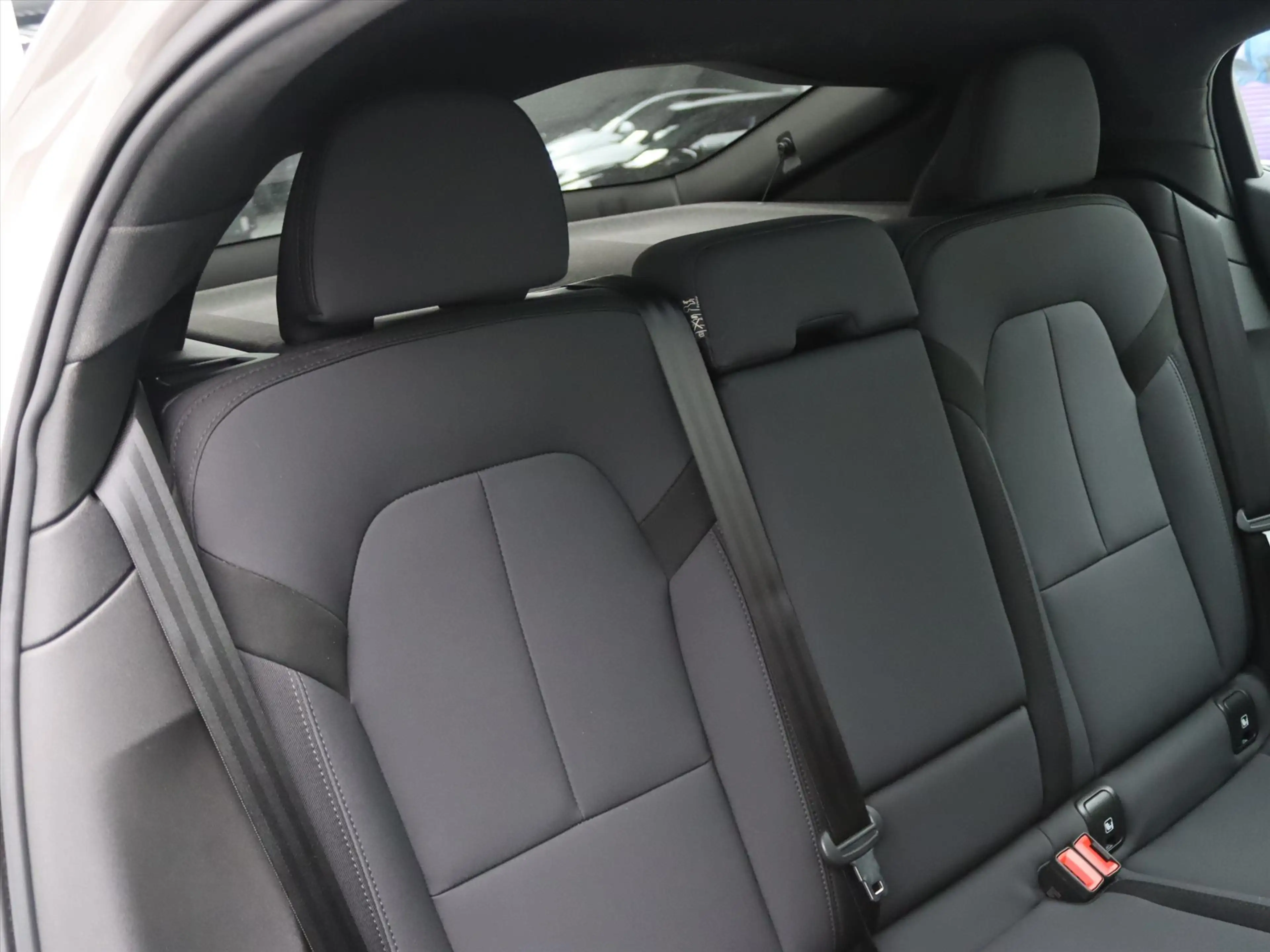 Polestar 2 170kW Long Range Single Motor 231pk [ TREKHAAK+PAN — photo 15
