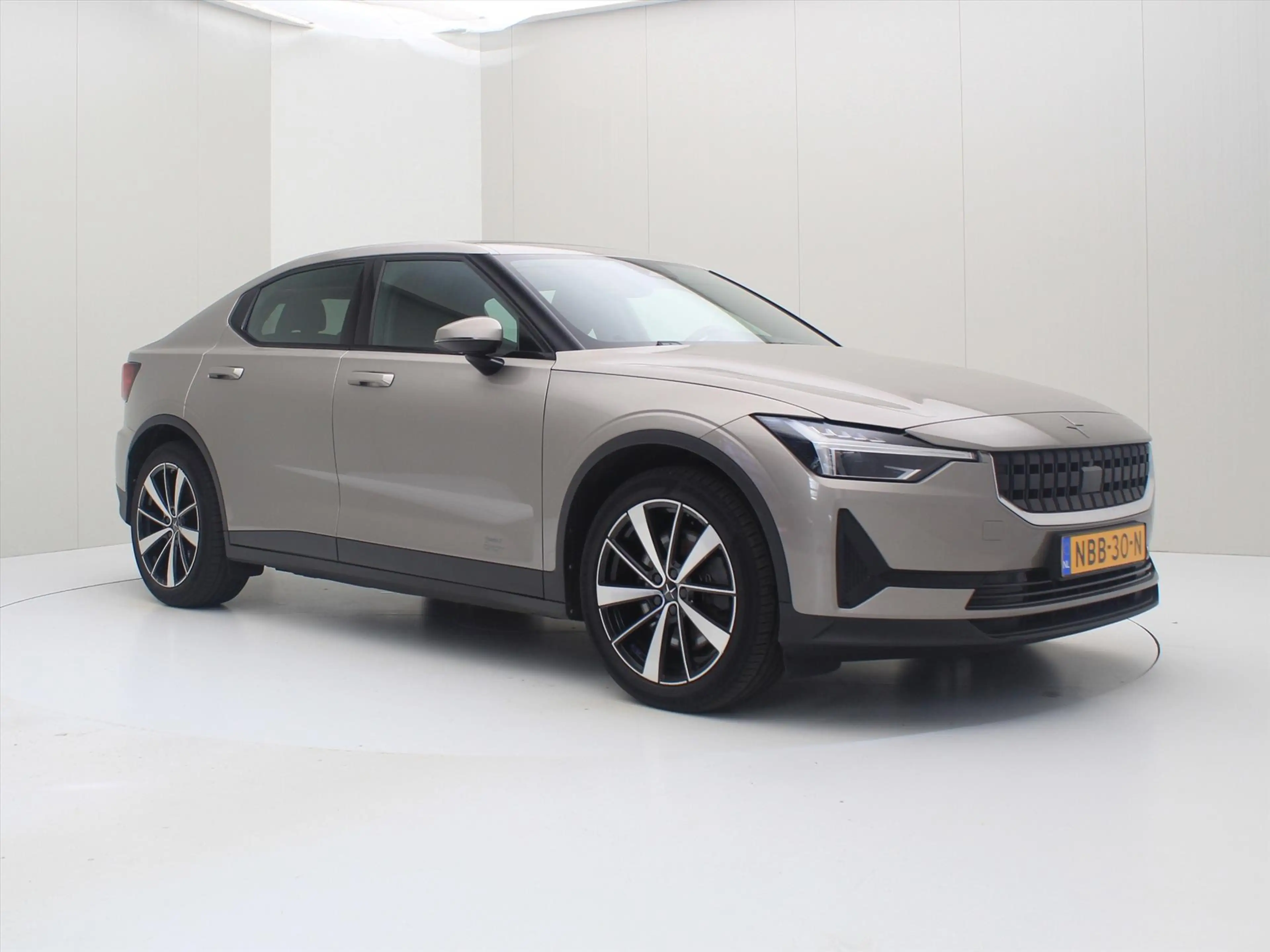 Polestar 2 170kW Long Range Single Motor 231pk [ TREKHAAK+PAN — photo 4