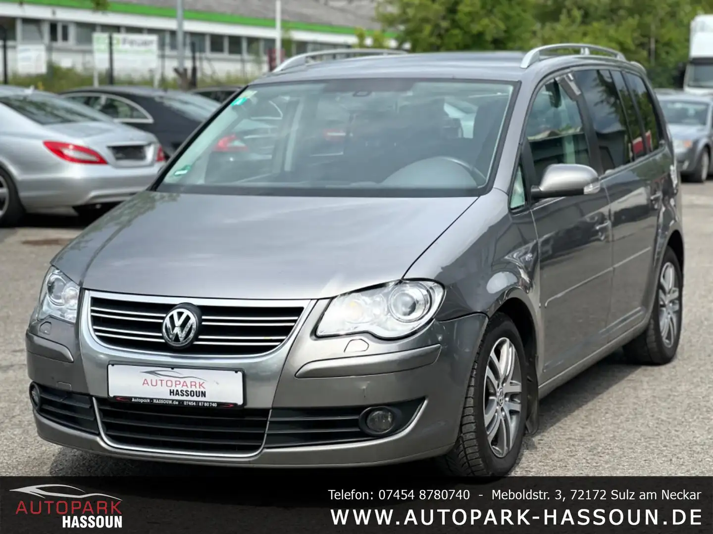 Volkswagen Touran Highline TÜV 05/25 Bi-Xenon AHK Tempo Motorschaden Grigio - 1
