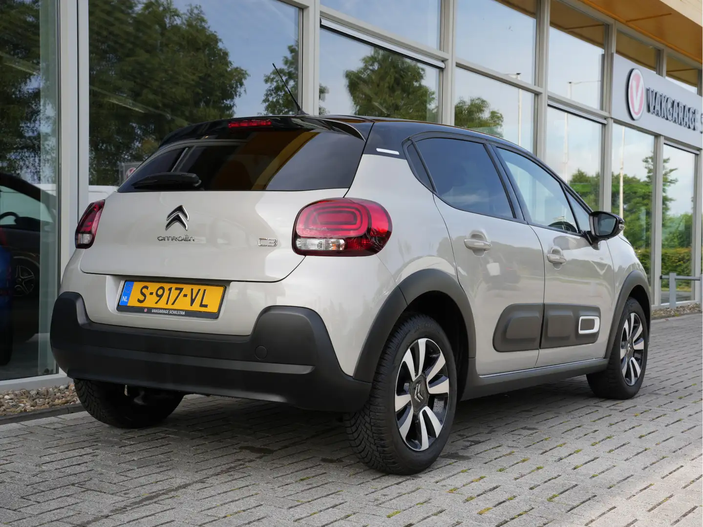 Citroen C3 1.2 PureTech Feel Edition | Climate Control | DAB Gris - 2