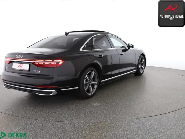 Audi A8 view 5