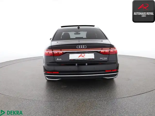 Audi A8 view 4