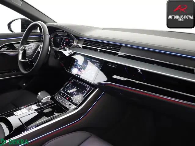 Audi A8 view 10