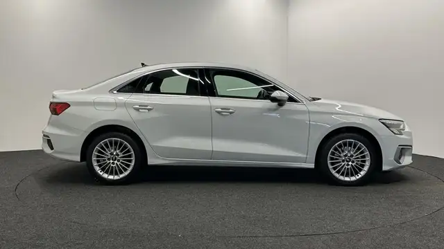 Audi A3 view 9
