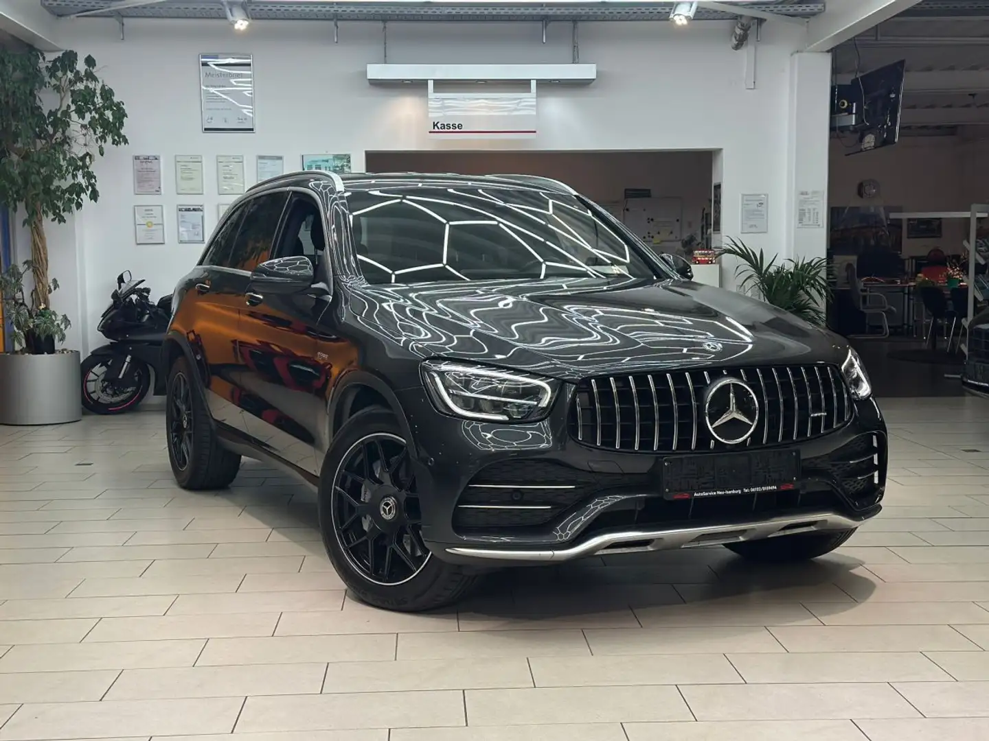 Mercedes-Benz GLC 43 AMG Sportpaket KeylessGo Navi RueFaKa Spurassist. Temp Zöld - 1