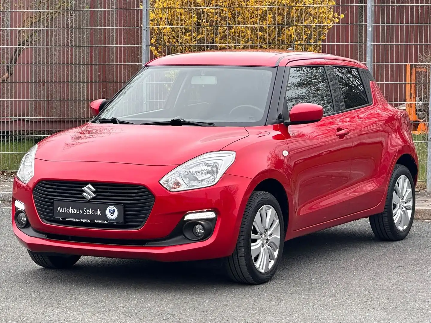 Suzuki Swift *Klima*SHZ*Allradantrieb* Rot - 2