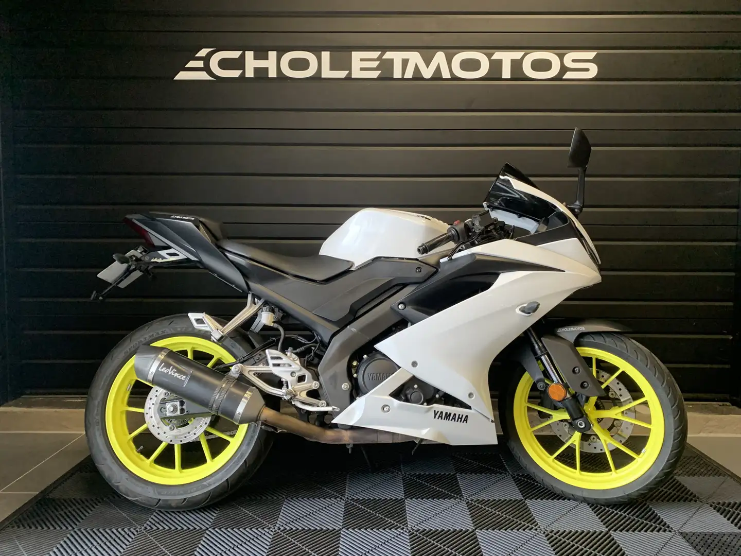 Yamaha YZF-R125 Weiß - 1