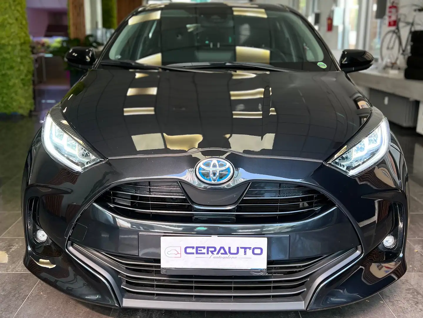 Toyota Yaris Yaris 1.5h Business **GARANZIA TOYOTA APPROVED** Nero - 1