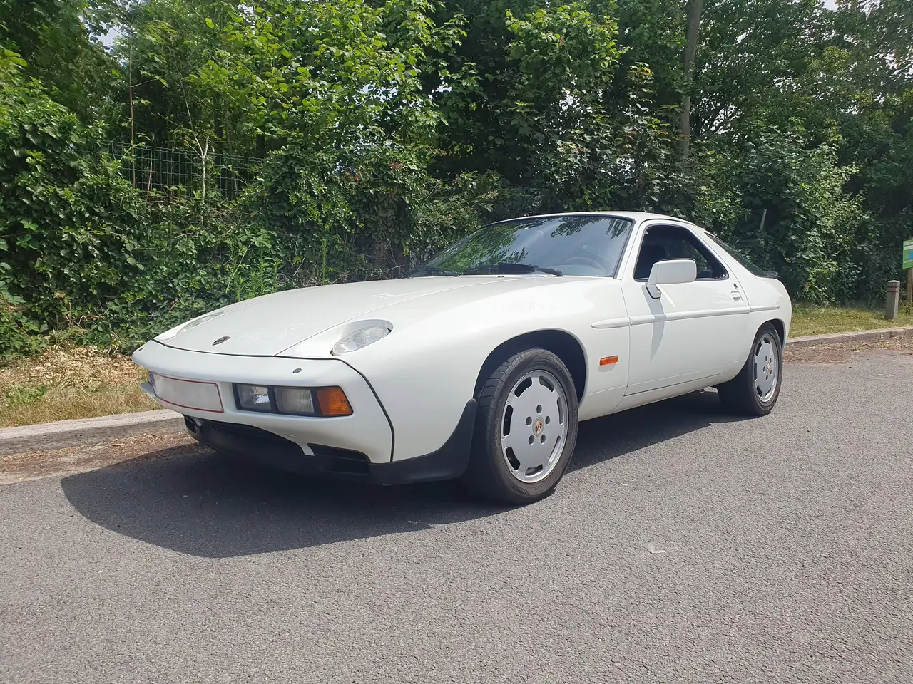 Porsche 928 S, foto 1