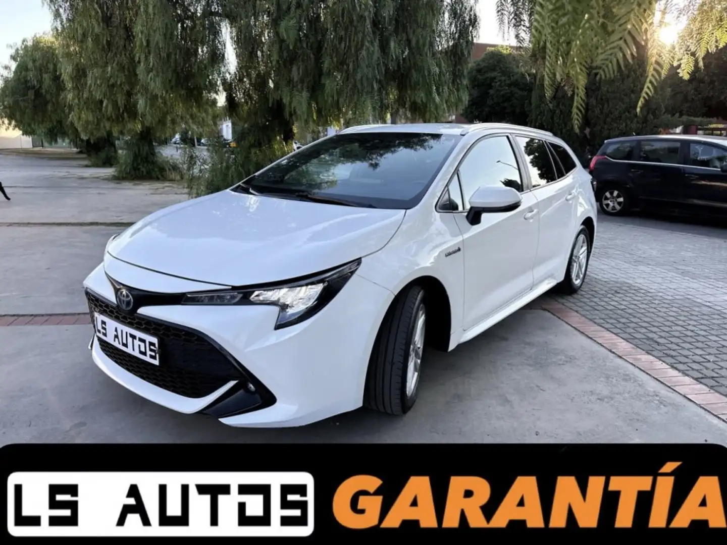 Toyota Corolla Touring Sports 125H Active Tech Blanco - 1