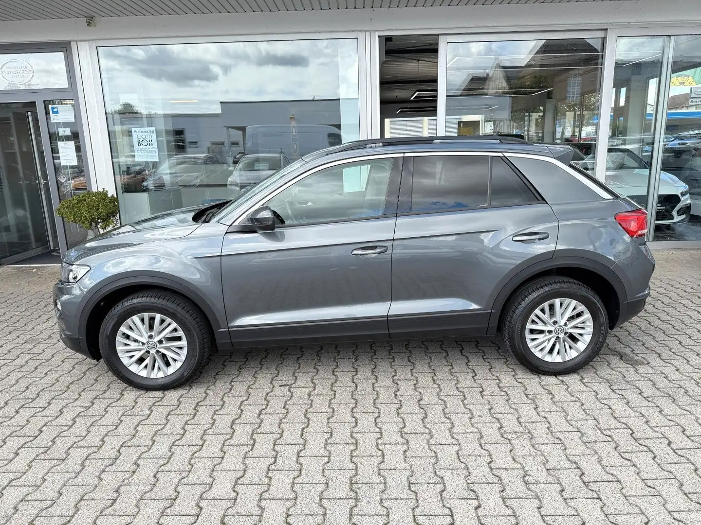Volkswagen T-Roc *WENIG KM*SITZH*BLUETOOTH*8-FACH* Gris - 2