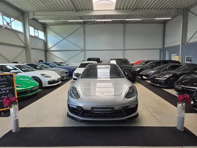 Porsche Panamera main image