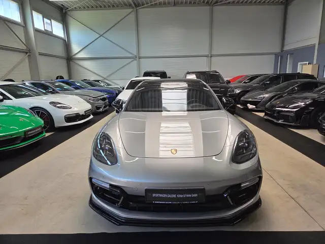 Porsche Panamera view 3