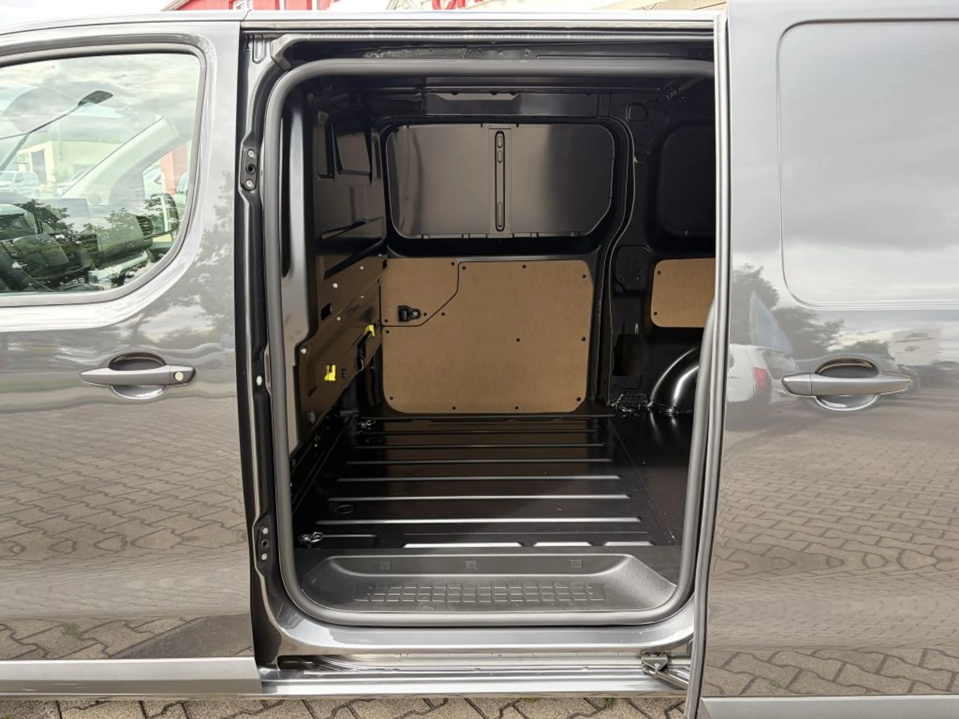 Citroen Jumpy Jumpy M Diesel 180 AT + Kamera, 3-Sitzer, LED — photo 9