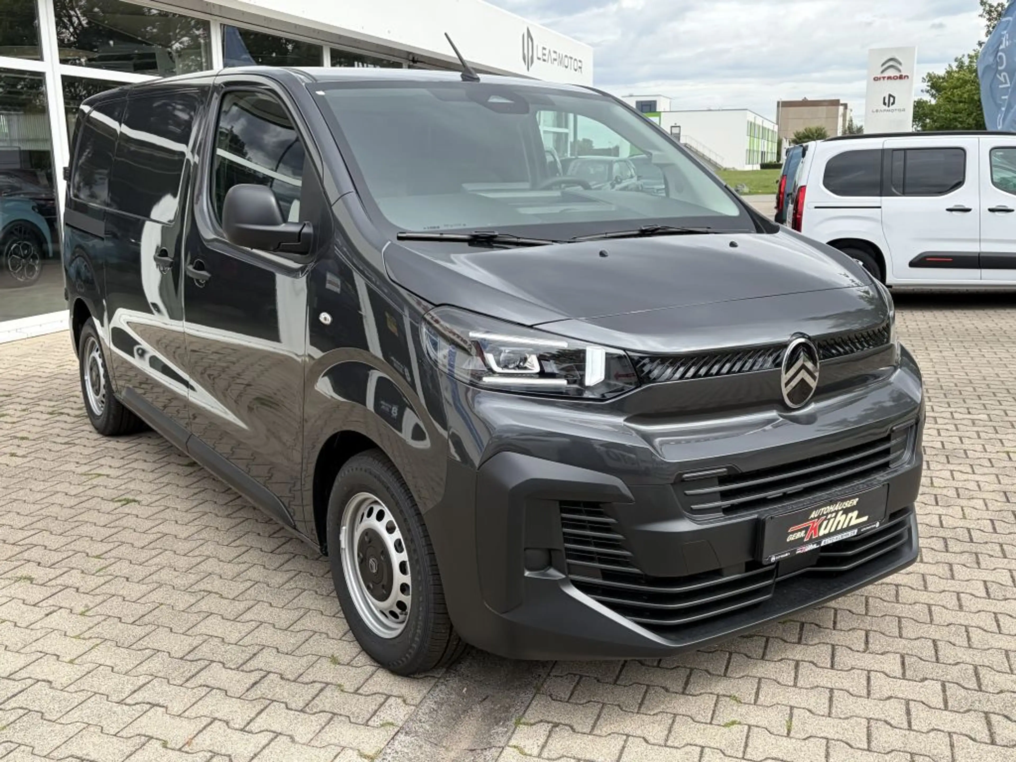Citroen Jumpy Jumpy M Diesel 180 AT + Kamera, 3-Sitzer, LED — photo 3