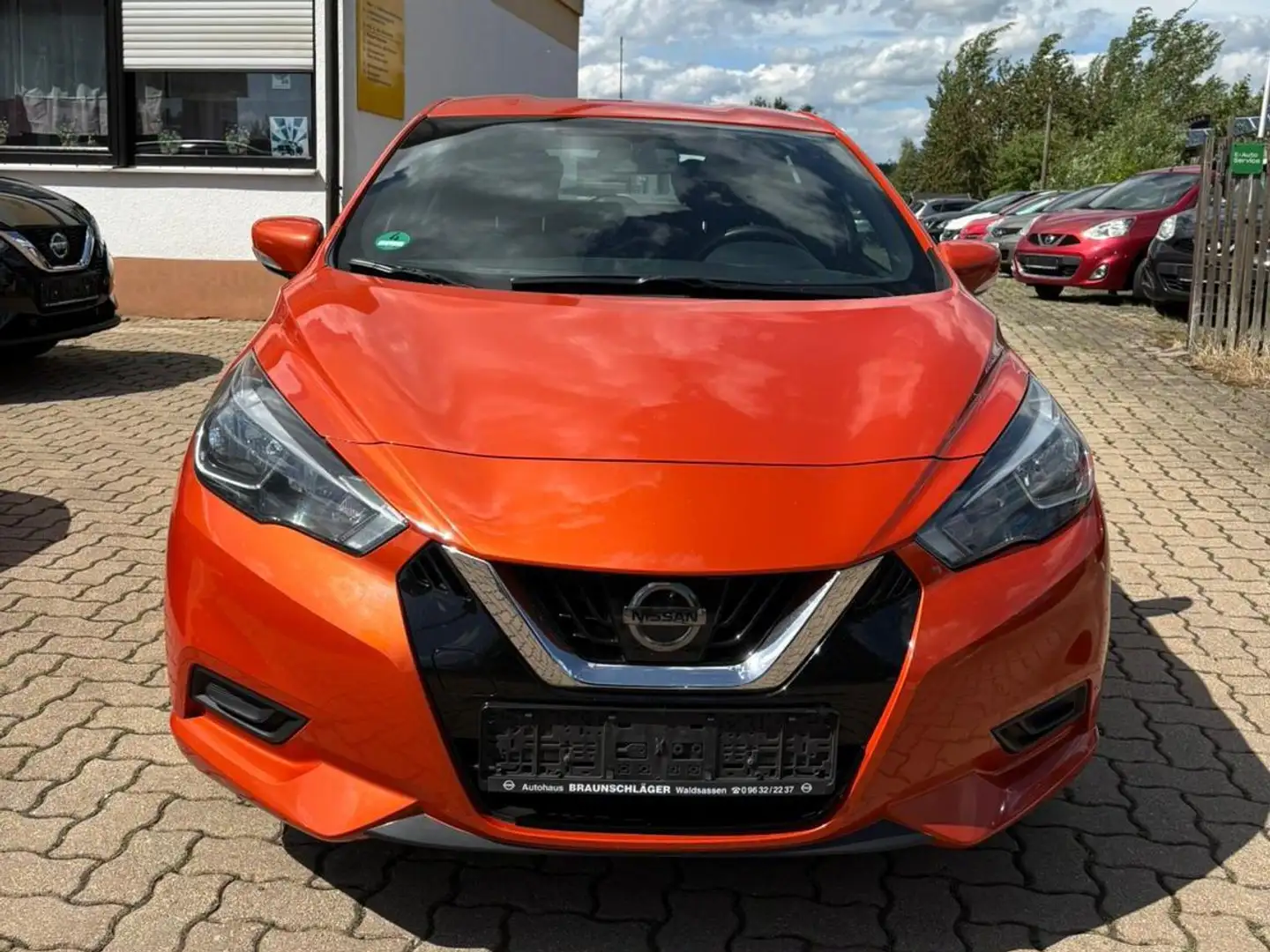 Nissan Micra Acenta 0.9 90PS VERKAUF NUR AN HÄNDLER Orange - 1