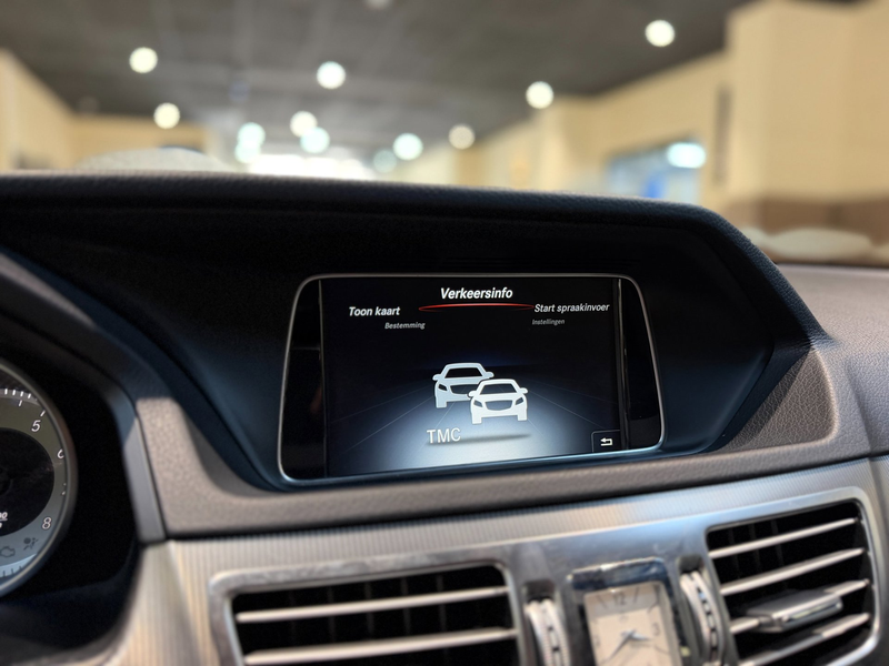 Mercedes-Benz E 200 Ambition Avantgarde|Pano|Navi|Automaat|Stoelverwar — photo 38