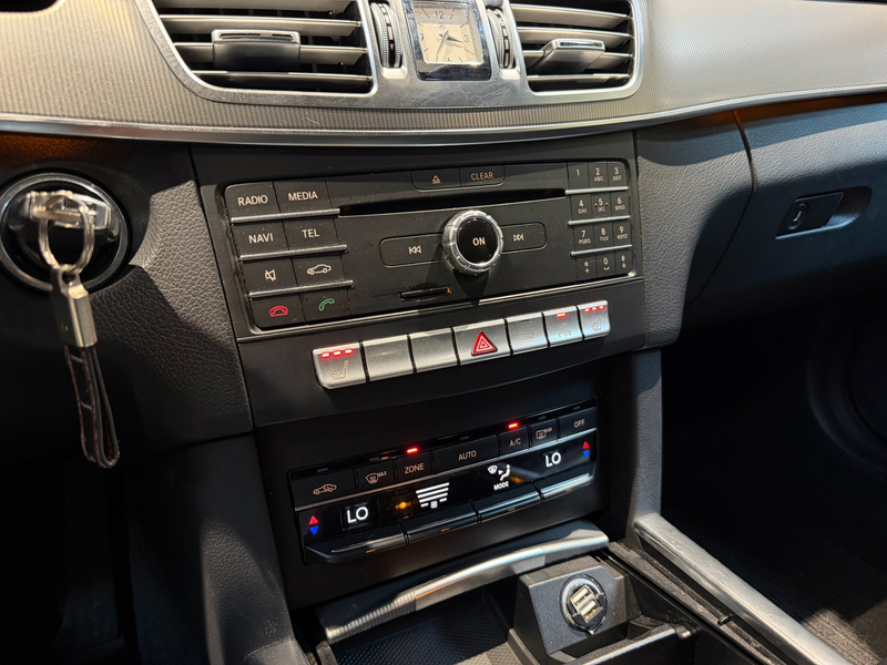 Mercedes-Benz E 200 Ambition Avantgarde|Pano|Navi|Automaat|Stoelverwar — photo 24