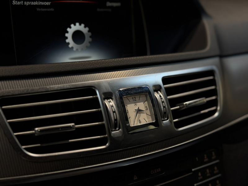 Mercedes-Benz E 200 Ambition Avantgarde|Pano|Navi|Automaat|Stoelverwar — photo 26