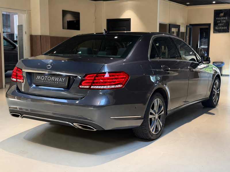 Mercedes-Benz E 200 Ambition Avantgarde|Pano|Navi|Automaat|Stoelverwar — photo 9