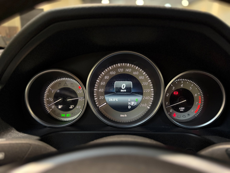 Mercedes-Benz E 200 Ambition Avantgarde|Pano|Navi|Automaat|Stoelverwar — photo 31